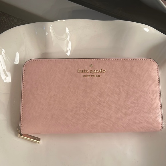 kate spade Handbags - New Kate Spade chalk pink continental wallet